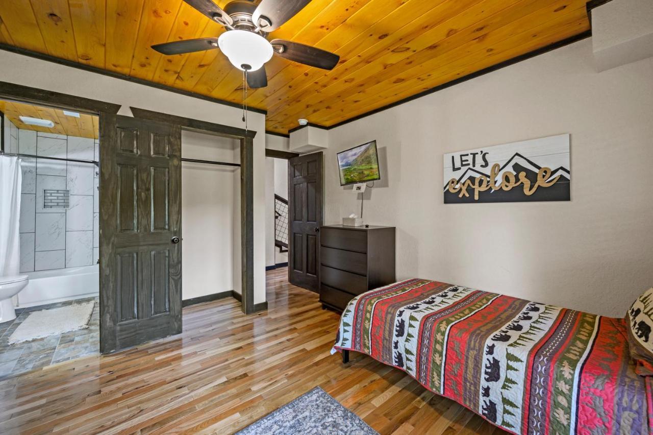 Smoky Mountain Chalet Pigeon Forge Exterior foto