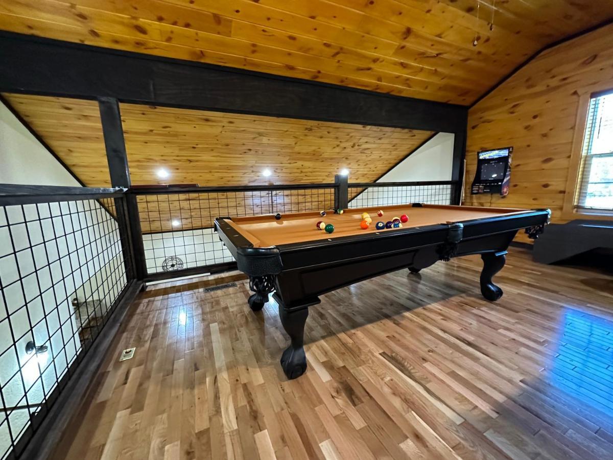 Smoky Mountain Chalet Pigeon Forge Exterior foto